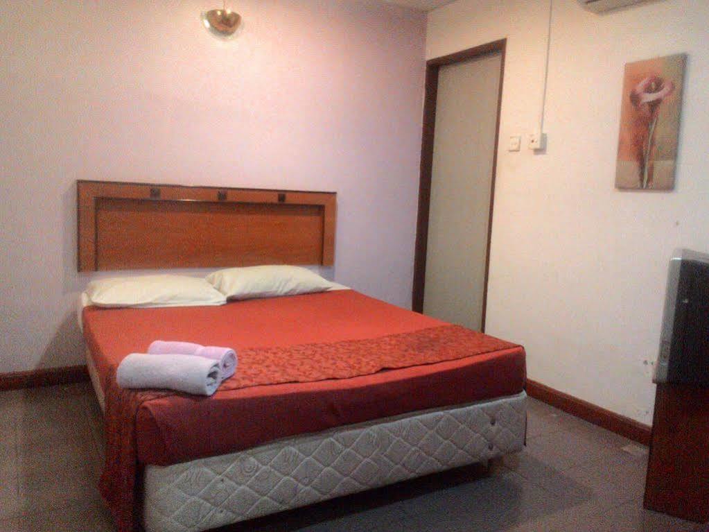 Hotel Dj Palace Лумут Экстерьер фото